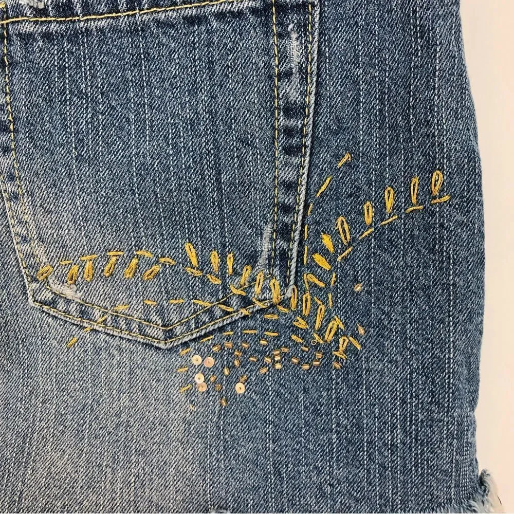 Vtg Guess Jeans Y2K Denim Mini Skirt Womens 28 Gold Sequins Cutoff Destructed‎
